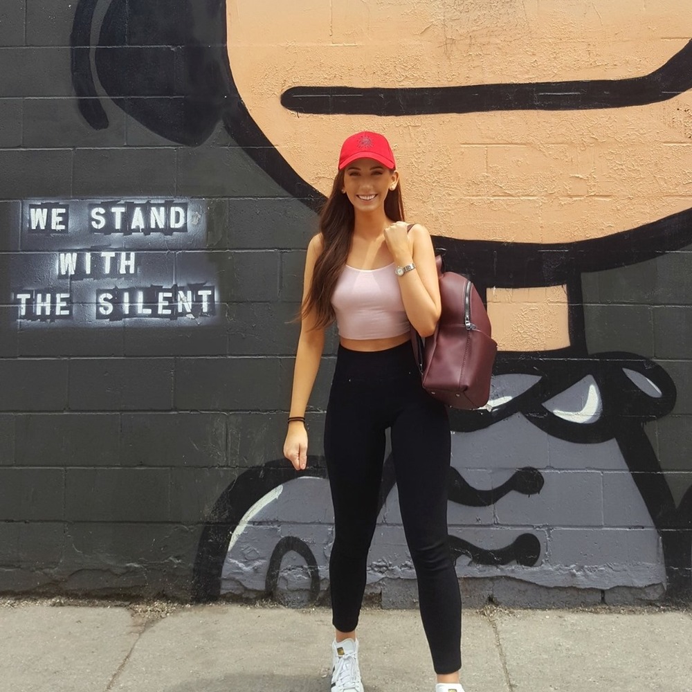 Meet your Posher, Amanda